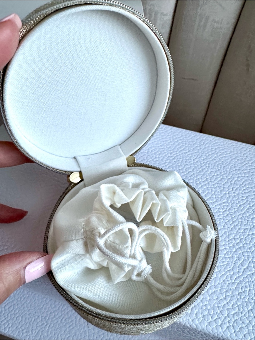 Dior Round Cream and Gold Tweed Cosmetic Case - Picture 3 of 6